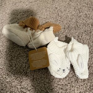 2 sets of Cozy Knit Baby Booties- Bow/Cream & White Bunny Design- nwt